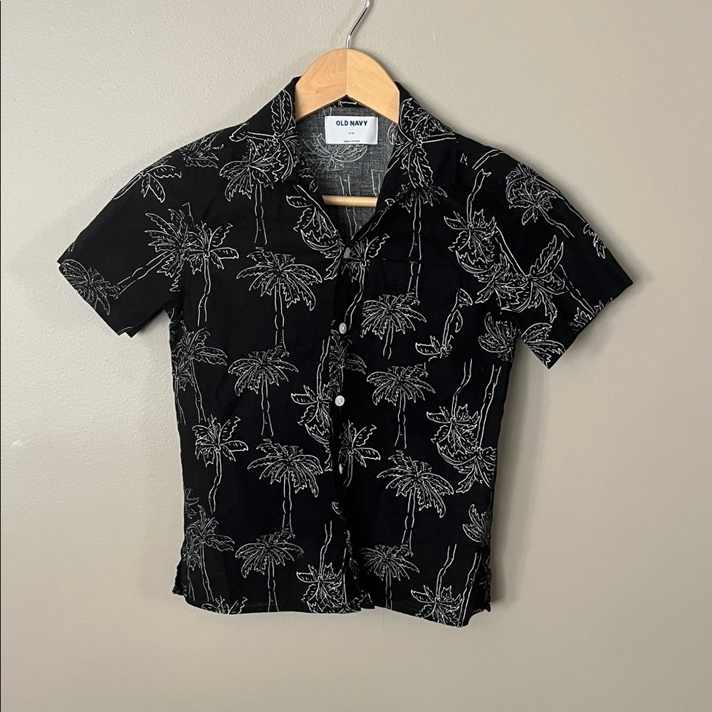 Old Navy Men's Black Shirt with Palm Design